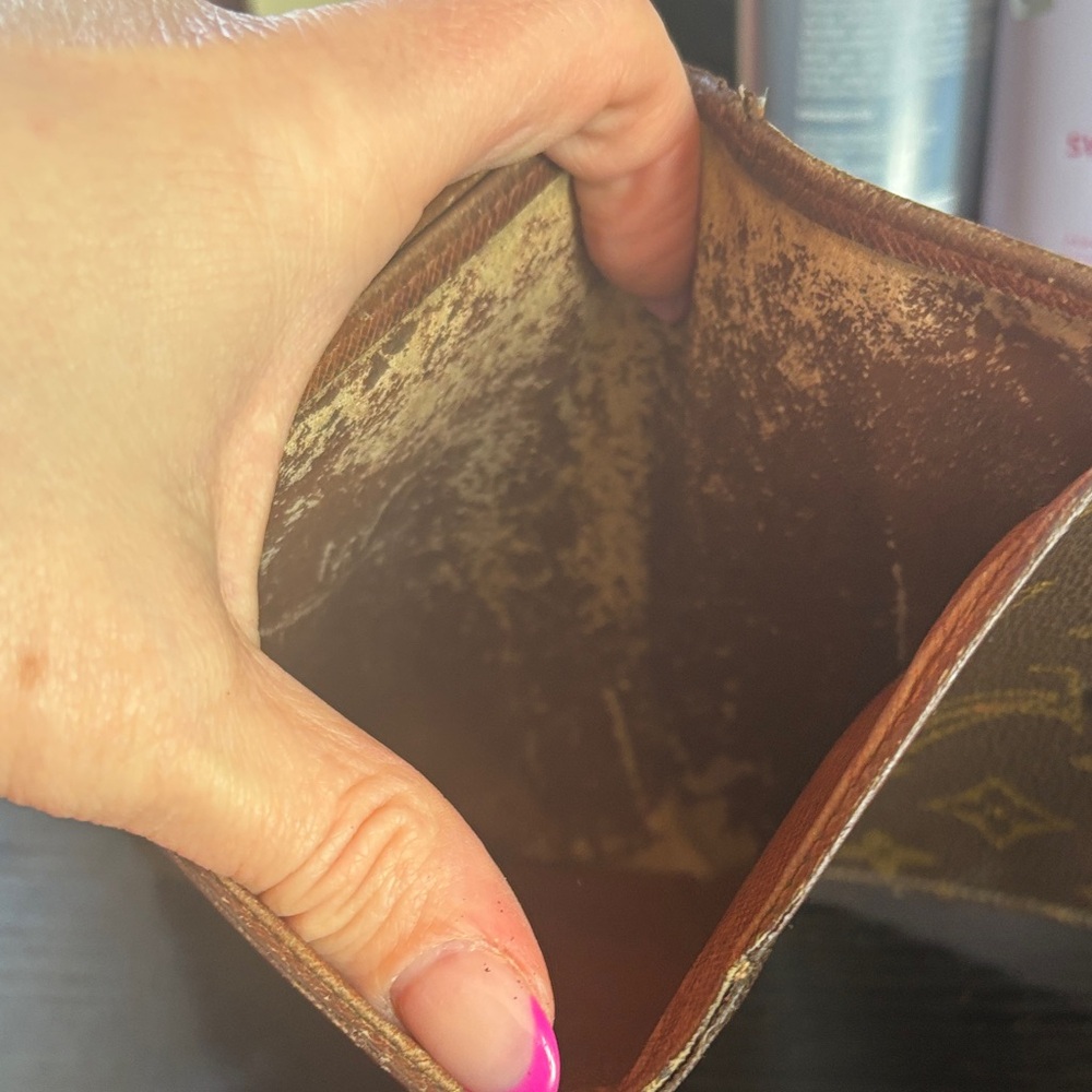 Louis Vuitton Brown and Gold Monogram Clutch - Picture 12 of 14
